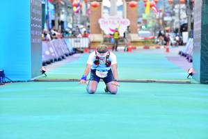 BIB: 4402
                            <button type="button" onclick="openModal(21799859)" class="btn btn-primary btn-sm float-right btn-popup" data-toggle="modal" data-target=".modal-high-quality">
                        <i class="fas fa-shopping-cart"></i> Add to Cart
                    </button>
                                            <button type="button" onclick="isThisMe(21799859, true)" class="btn btn-success btn-sm float-right btn-popup btn-isme hidden" data-toggle="tooltip" data-placement="bottom" title="นี่คือรูปของคุณใช่ไหม คลิกที่นี่เพื่อเอาเข้าอัลบั้ม">
                        <i class="fas fa-plus"></i> Add to album
                    </button>
                    <button type="button" onclick="isThisMe(21799859, false)" class="btn btn-warning btn-sm float-right btn-popup btn-isnotme hidden">
                        <i class="fas fa-ban"></i> Remove from album
                    </button>